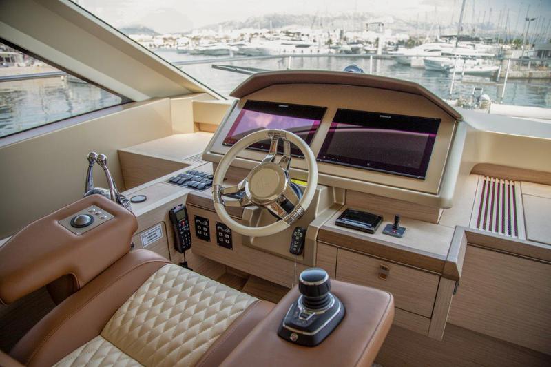 Book yachts online - motorboat - Monte Carlo 6 - ALVONA - rent