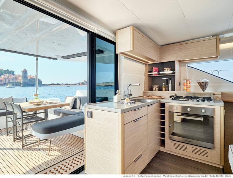 Book yachts online - catamaran - Lagoon 51 NEW - NEGRONI - rent