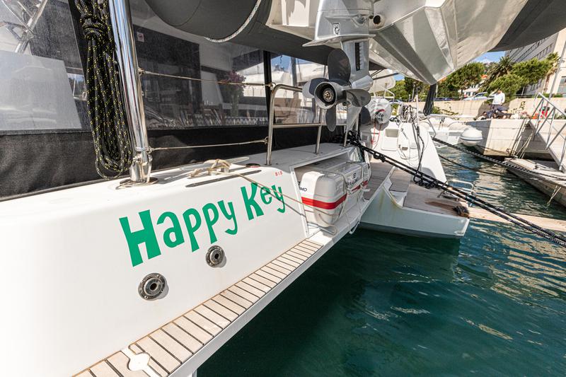 Book yachts online - catamaran - Lagoon 42 - HAPPY KEY - rent