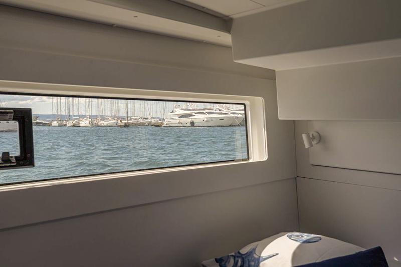 Book yachts online - catamaran - Lagoon 40 - SAILOR MOON - rent