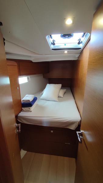 Book yachts online - sailboat - Sun Odyssey 519 - Amfithoe - rent