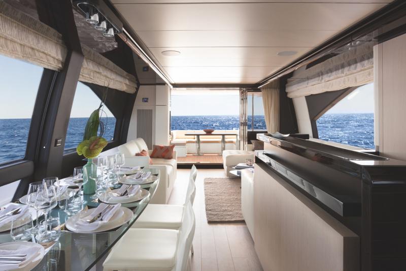 Book yachts online - motorboat - Azimut 72 Fly - Alyss - rent