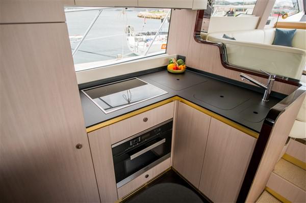 Book yachts online - motorboat - Azimut 55 Fly - MAWI - rent
