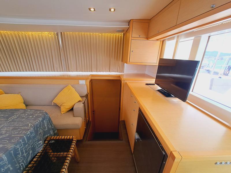 Book yachts online - catamaran - LAGOON 450 - LLUNA - 6-BI-3-62-21 - rent