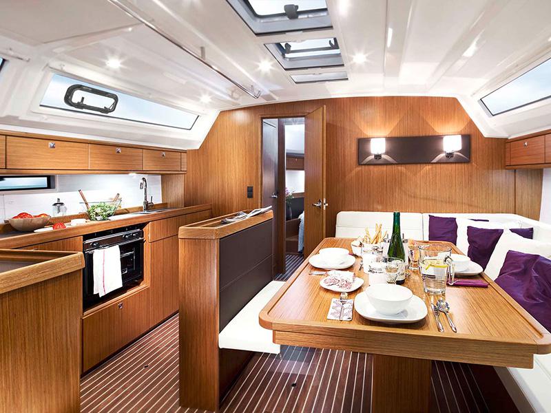 Book yachts online - sailboat - Bavaria Cruiser 46 - Bav46M - rent