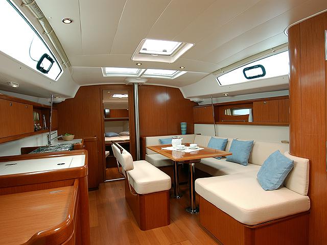 Book yachts online - sailboat - Oceanis 43 - Konstantinos - rent