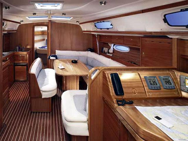 Book yachts online - sailboat - Bavaria 42 Cruiser - Nefeli - rent