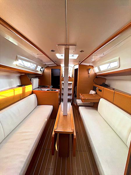 Book yachts online - sailboat - Sun Odyssey 33i - NENA - rent
