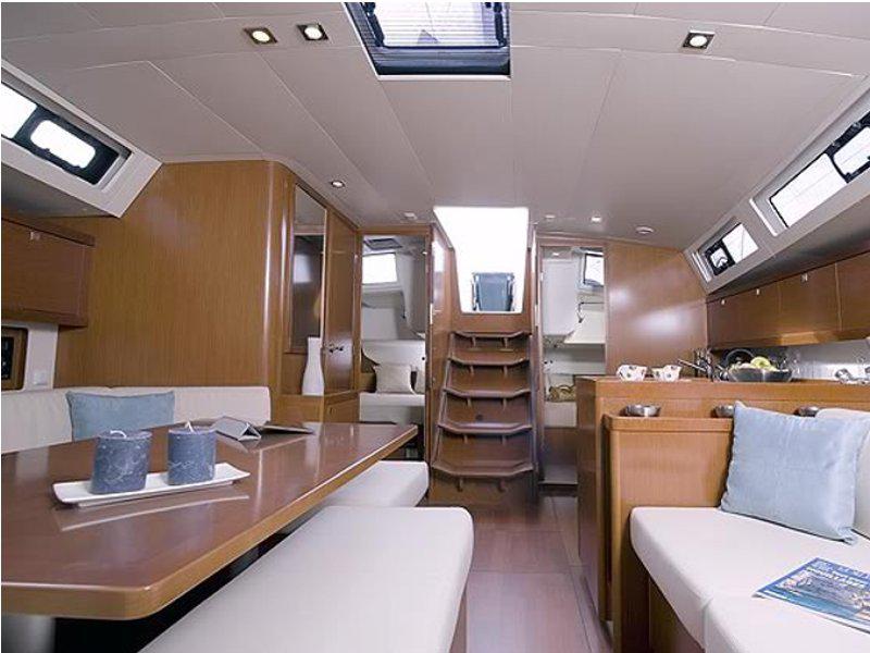 Book yachts online - sailboat - Oceanis 45- 4 cab - VESNA - rent