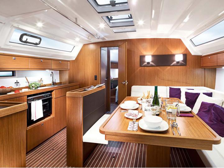 Book yachts online - sailboat - Bavaria Cruiser 46 - LULA - rent