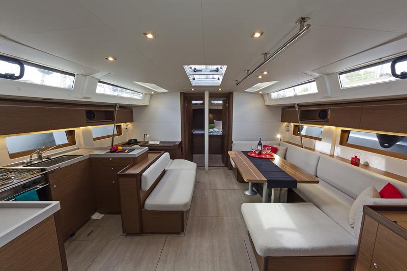 Book yachts online - sailboat - Oceanis 51.1 (4+1 cab) A/C &amp; GEN - MAMAKITA - rent