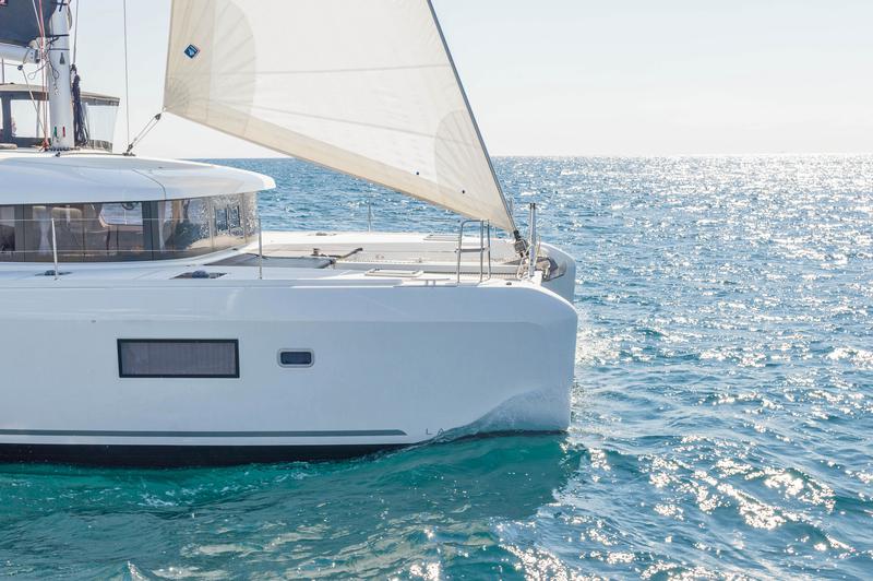 Book yachts online - catamaran - Lagoon 42 A/C &amp; GEN. - ARIA - rent