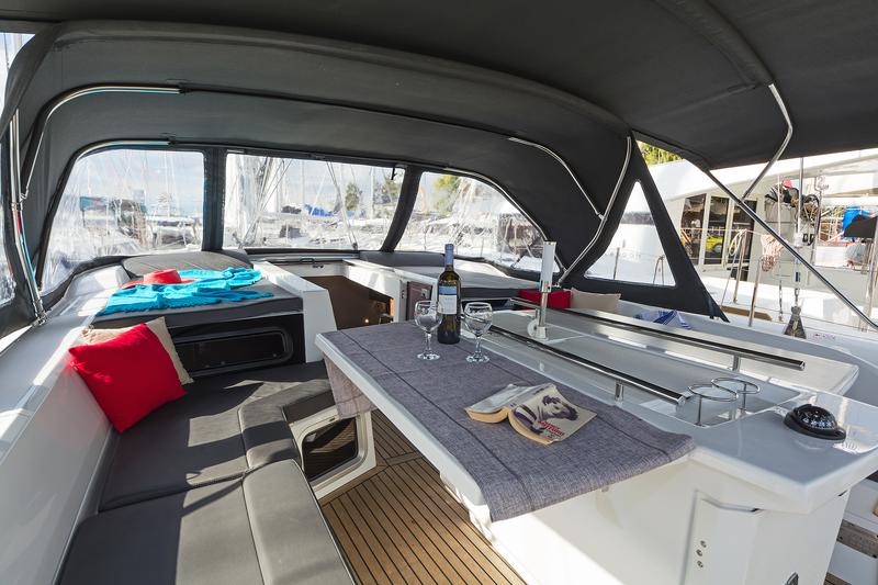 Book yachts online - sailboat - Oceanis 51.1 (5+1 cab) A/C &amp; GEN - BABAKITA - rent