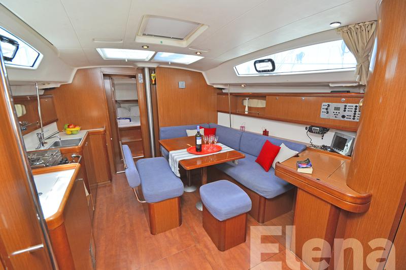 Book yachts online - sailboat - Oceanis 43 - Elena - rent