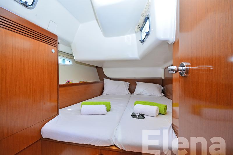 Book yachts online - sailboat - Oceanis 43 - Elena - rent