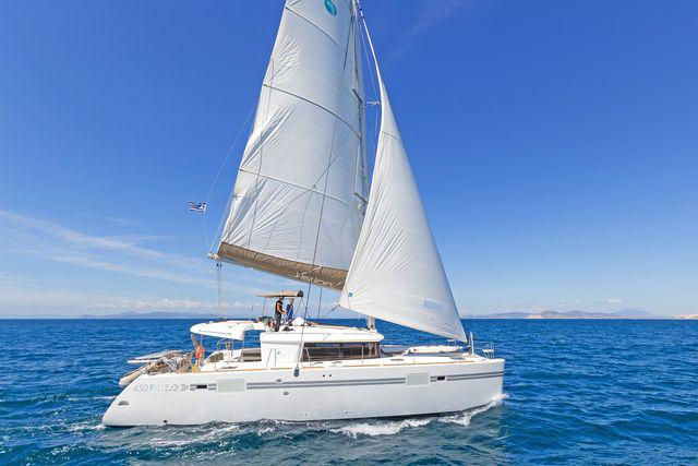 Book yachts online - catamaran - Lagoon 450 Fly A/C &amp; GEN - NEMESIS - rent