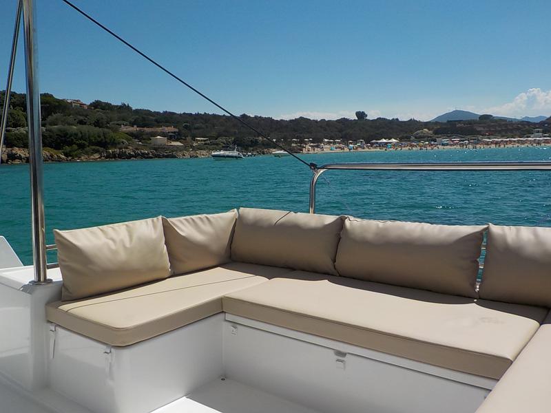 Book yachts online - catamaran - Bali 4.3 - Hogwarts - rent