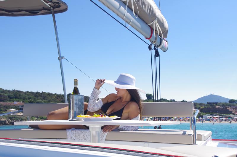 Book yachts online - catamaran - Bali 4.3 - Hogwarts - rent
