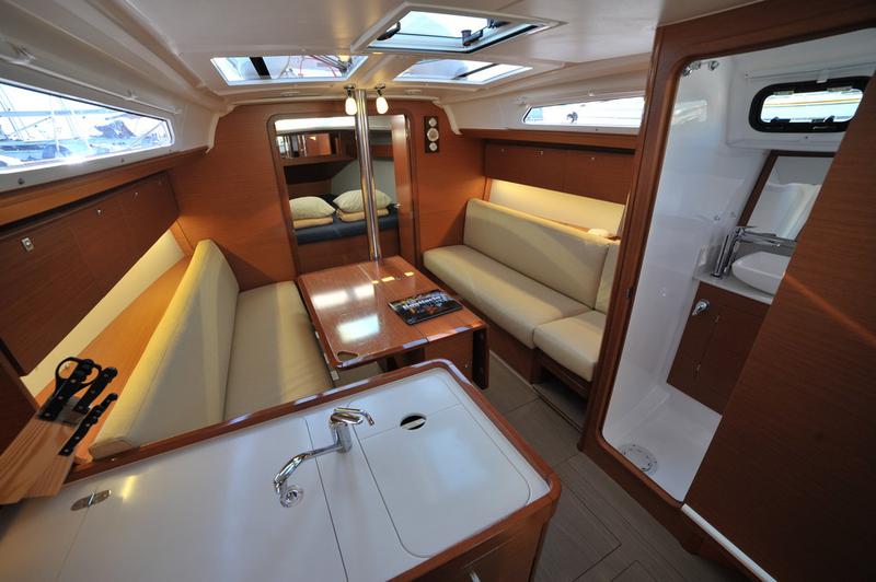 Book yachts online - sailboat - Dufour 360 GL - Karibu - rent