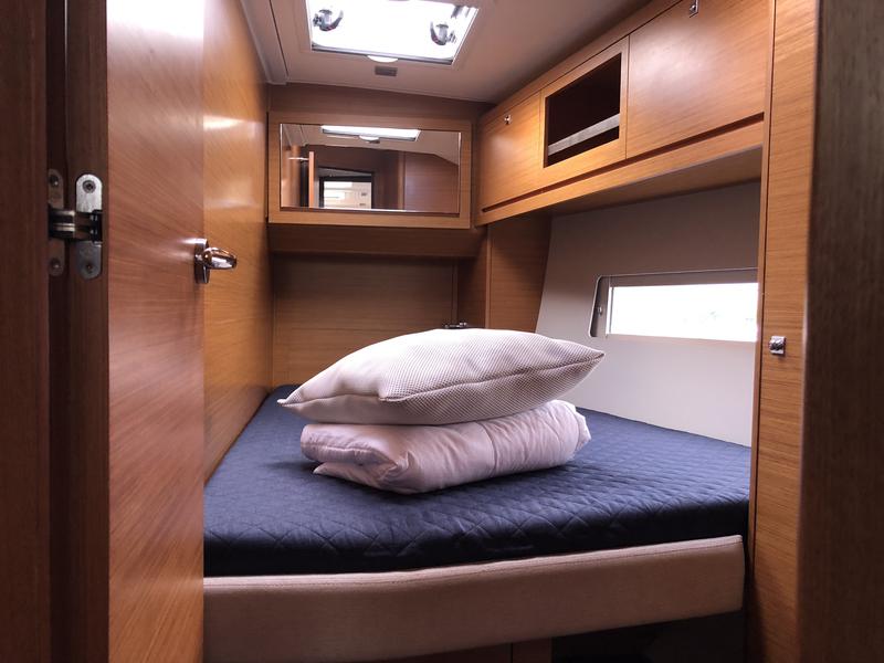 Book yachts online - sailboat - Dufour 470 - Potter - rent