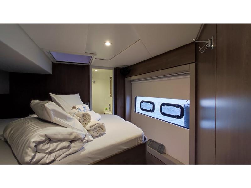 Book yachts online - catamaran - Bali 4.8 - Physeter - rent