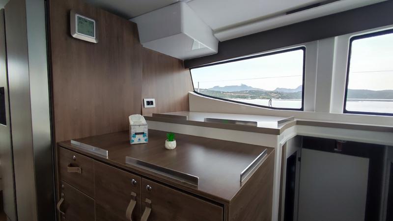Book yachts online - catamaran - Bali 4.8 - Physeter - rent