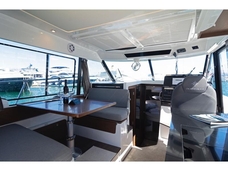 Book yachts online - motorboat - Merry Fisher 1095 - Renatus - rent