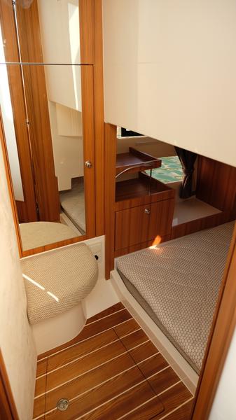 Book yachts online - motorboat - Marex 310 Sun Cruiser - Orion - rent