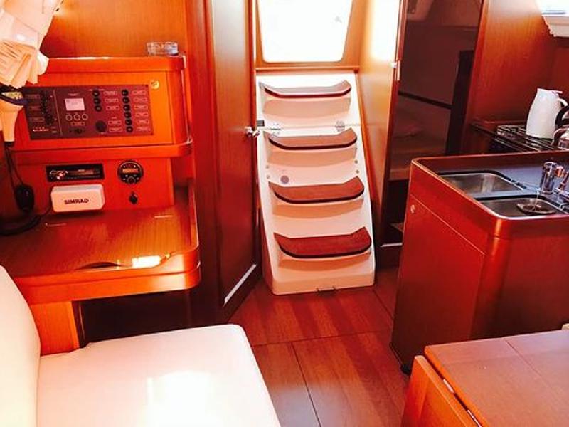Book yachts online - sailboat - Oceanis 31 - Bejby - rent