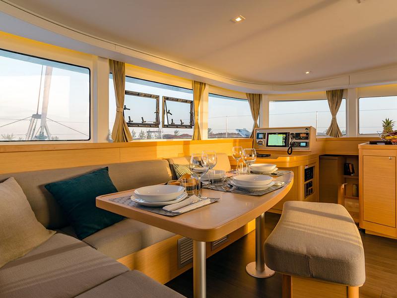 Book yachts online - catamaran - Lagoon 42 - NINA II - rent