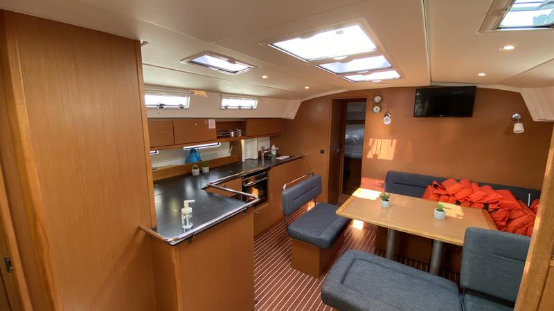 Book yachts online - sailboat - Bavaria Cruiser 45 - Škuj - rent