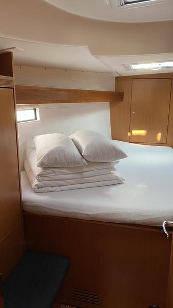 Book yachts online - sailboat - Bavaria Cruiser 45 - Škuj - rent