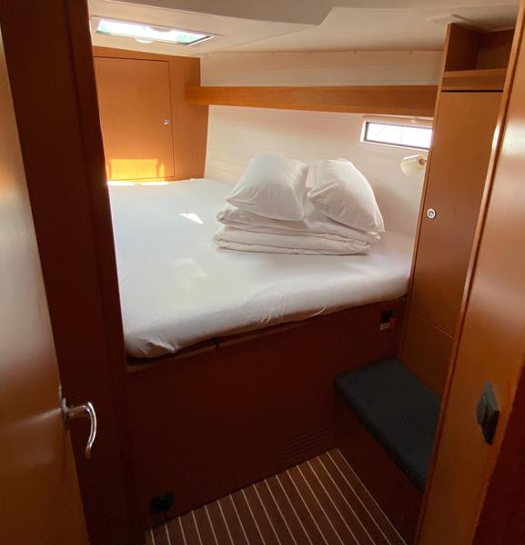 Book yachts online - sailboat - Bavaria Cruiser 41 - Zubatac - rent