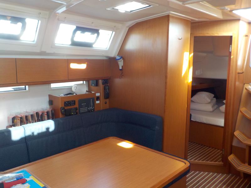 Book yachts online - sailboat - Bavaria Cruiser 46 - Pleiades - rent