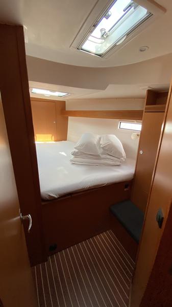 Book yachts online - sailboat - Bavaria Cruiser 45 - Lunga - rent