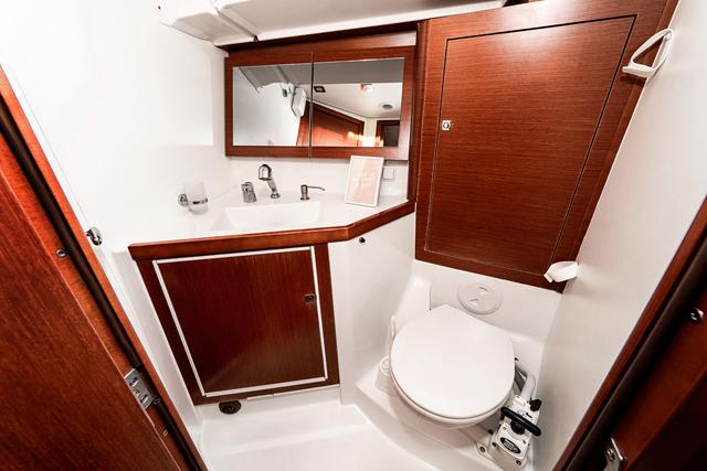 Book yachts online - sailboat - Oceanis 45 - DIANA - rent