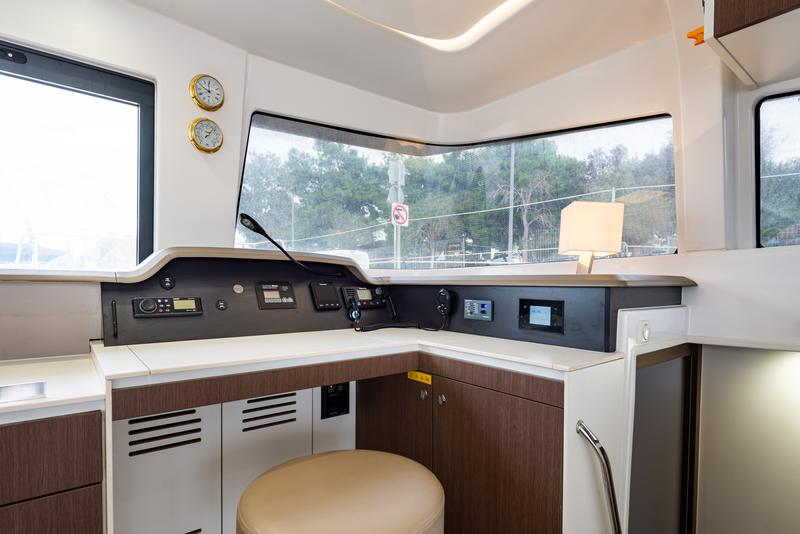 Book yachts online - catamaran - Bali 4.3 - Alba - rent