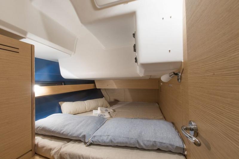 Book yachts online - sailboat - Dufour 460 Grand Large - Pulsar - rent