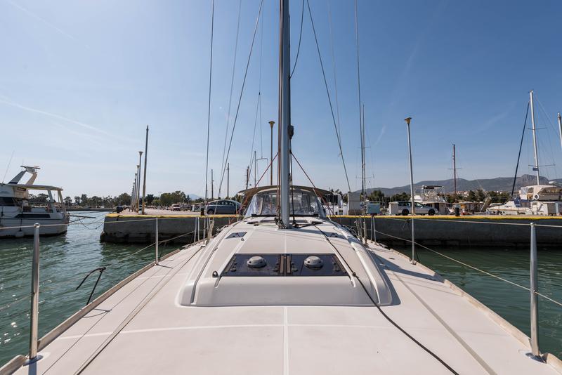Book yachts online - sailboat - Jeanneau Sun Odyssey 469 - Vega - rent