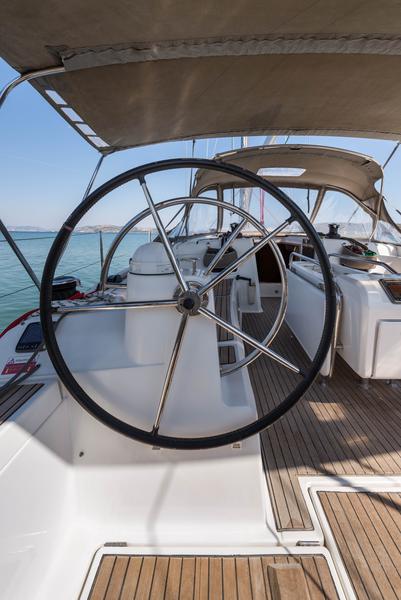 Book yachts online - sailboat - Jeanneau Sun Odyssey 469 - Vega - rent