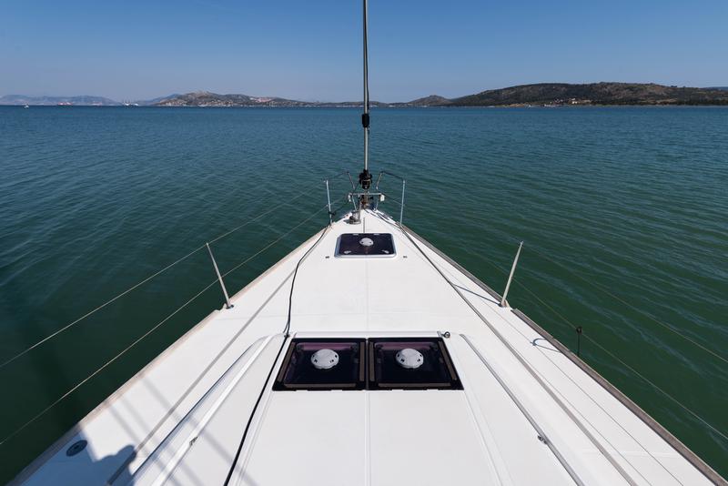 Book yachts online - sailboat - Jeanneau Sun Odyssey 469 - Vega - rent