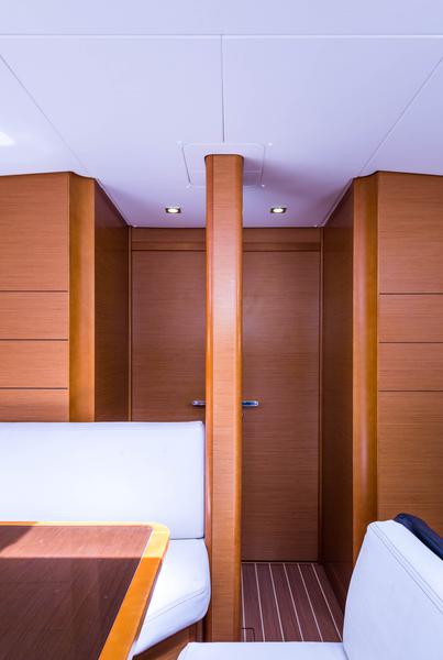 Book yachts online - sailboat - Jeanneau Sun Odyssey 469 - Vega - rent
