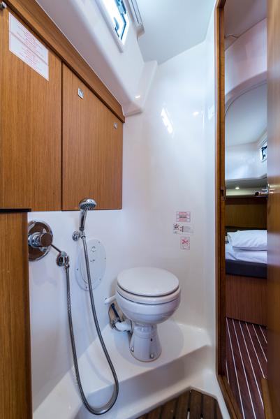 Book yachts online - sailboat - Bavaria Cruiser 56 - Breathless - rent