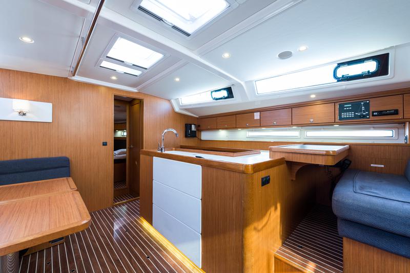 Book yachts online - sailboat - Bavaria Cruiser 56 - Breathless - rent