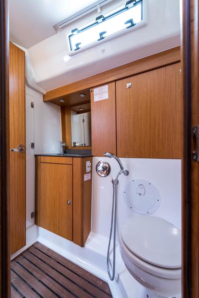 Book yachts online - sailboat - Bavaria Cruiser 56 - Breathless - rent