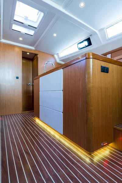Book yachts online - sailboat - Bavaria Cruiser 56 - Breathless - rent