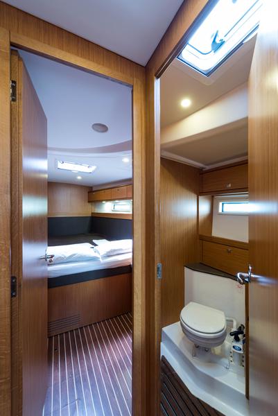 Book yachts online - sailboat - Bavaria Cruiser 56 - Breathless - rent