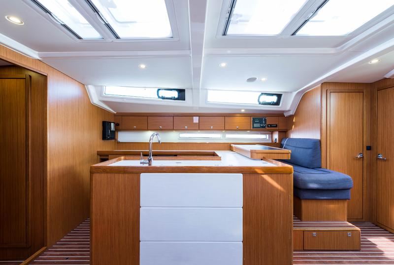 Book yachts online - sailboat - Bavaria Cruiser 56 - Breathless - rent