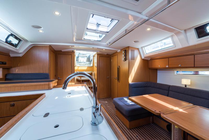 Book yachts online - sailboat - Bavaria Cruiser 56 - Breathless - rent