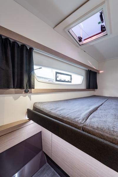 Book yachts online - catamaran - Isla 40 - Rih - rent